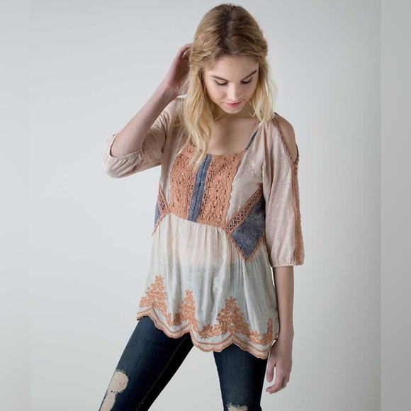 Gimmicks by BKE Crochet Henley Top - Picture 3 of 10